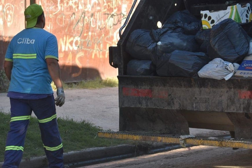 La aplicación incluirá alertas sobre condiciones meteorológicas y cambios en el servicio, con el objetivo de optimizar la gestión de residuos en la ciudad. Crédito: Flavio Raina.