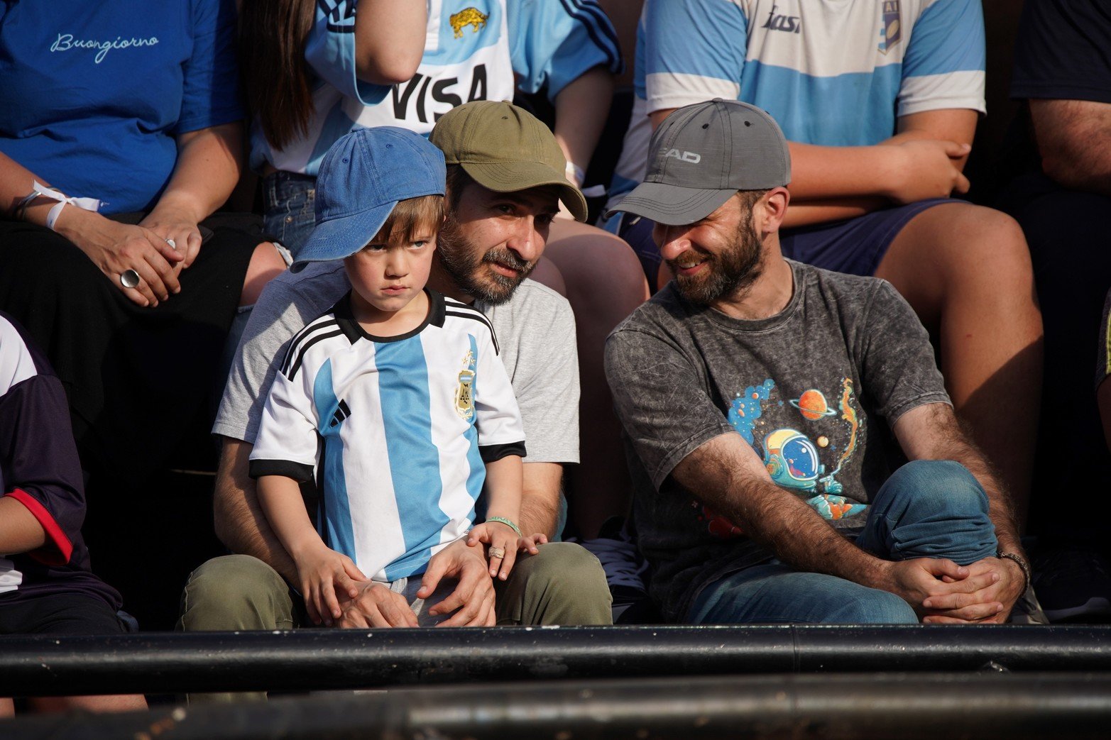 La hinchada argentina, eufórica frente a una jornada histórica