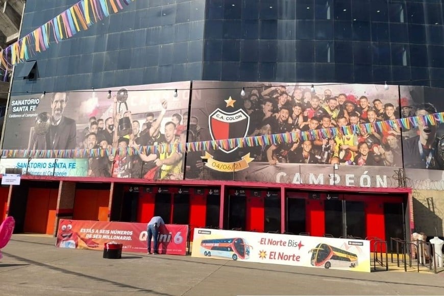 Pumas-Wallabies, este sábado desde las cuatro de la tarde en el mítico estadio del Club Atlético Colón.