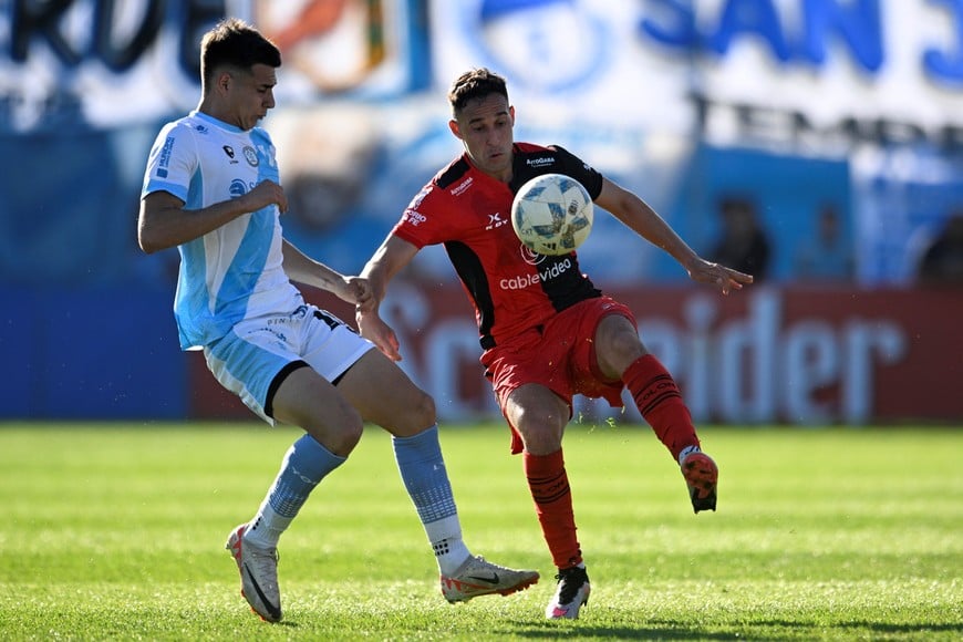 Fútbol de sábado por la tarde entre Gasoleros y Sabaleros. Crédito: Ignacio Izaguirre