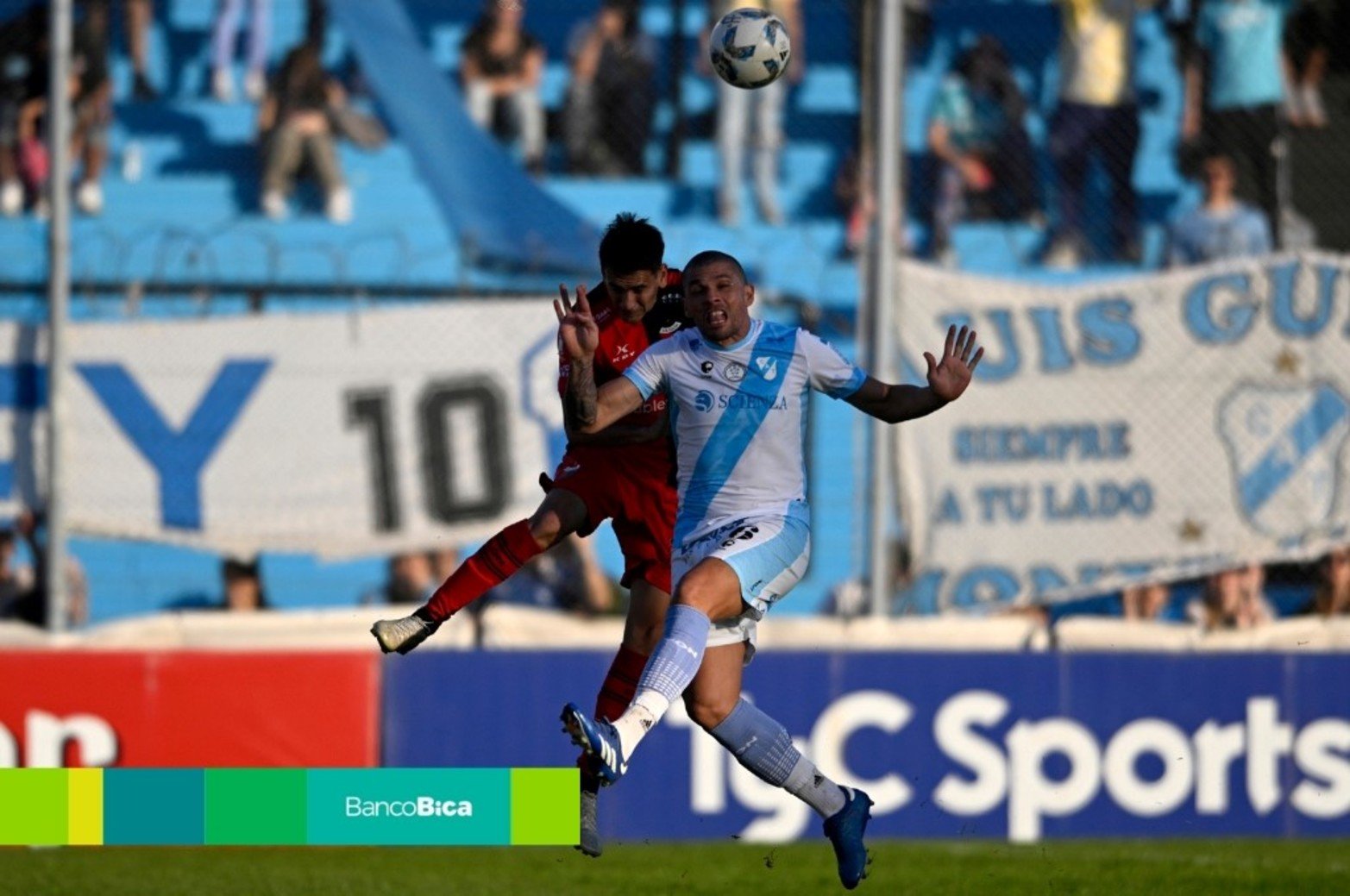 Colón volvió a perder como visitante en la Primera Nacional.