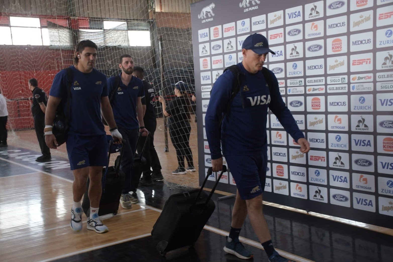 La llegada de los Pumas al estadio Brigadier López para enfrentar a  Wallabies