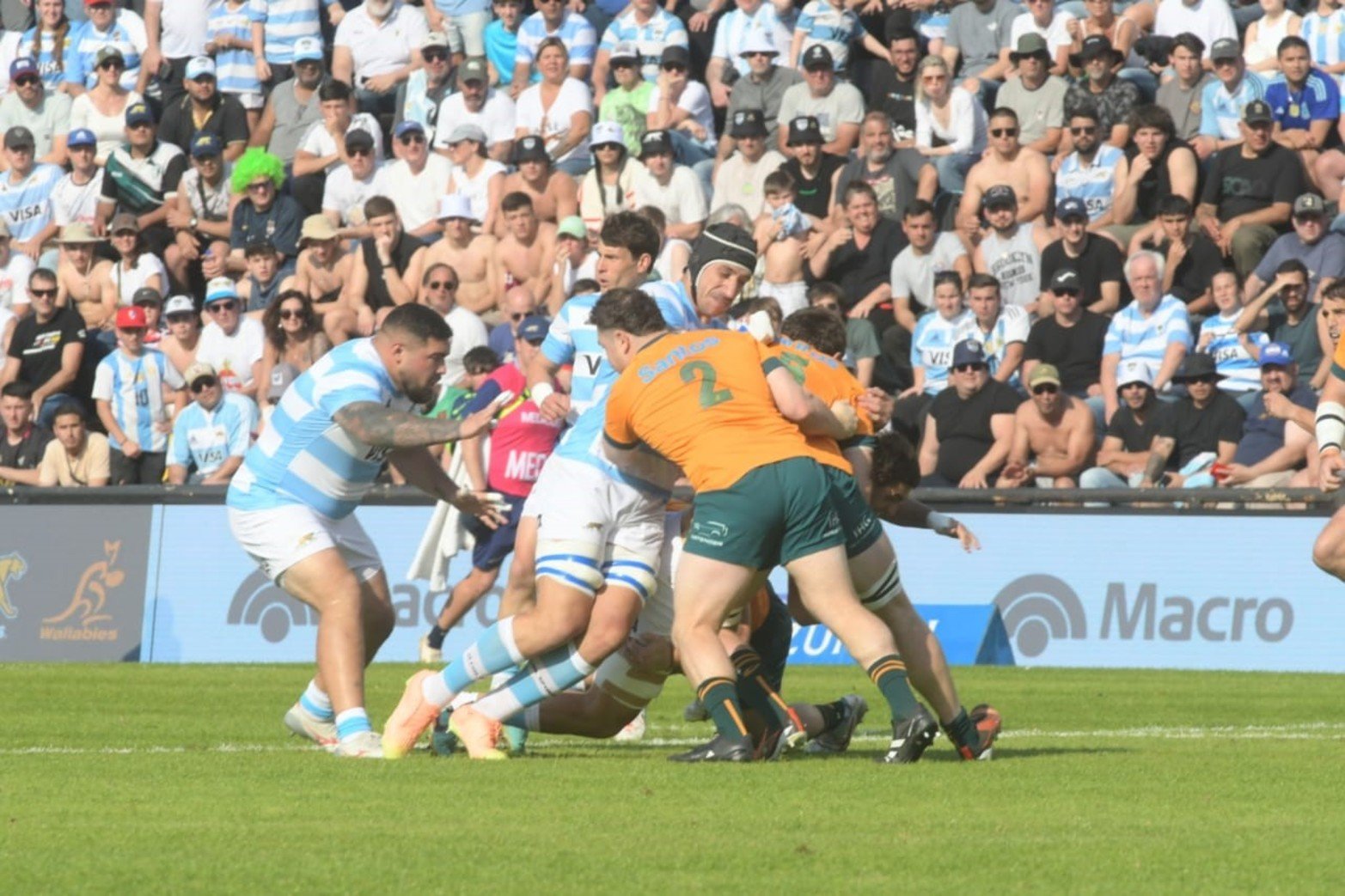 Pumas y Wallabies durante el primer tiempo 