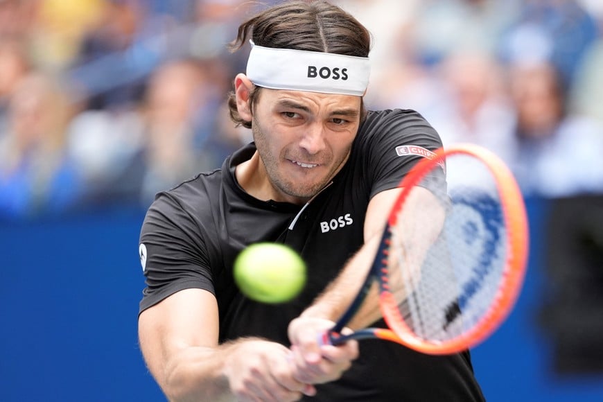 Sep 8, 2024; Flushing, NY, USA; Taylor Fritz (USA) and Jannik Sinner (ITA) (not pictured) play in the men’s singles final of the 2024 U.S. Open tennis tournament at USTA Billie Jean King National Tennis Center. Mandatory Credit: Robert Deutsch-Imagn Images