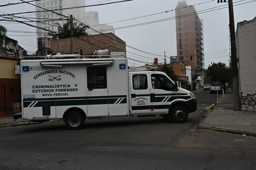 Un momento de los allanamientos en barrio Sur de Santa Fe.