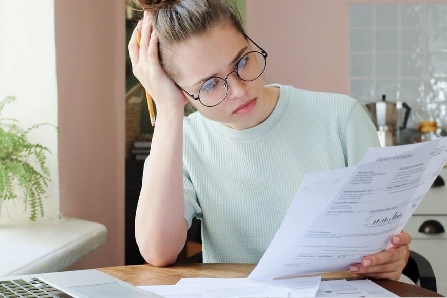 La decisión se tomo como una respuesta directa a situaciones cada vez más frecuentes en las que los proveedores de bienes y servicios agregan conceptos ajenos a los contratados en las facturas