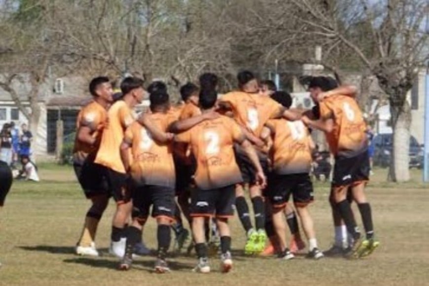 Polideportivo empató en la fecha final y se quedó con Apertura y Clausura.