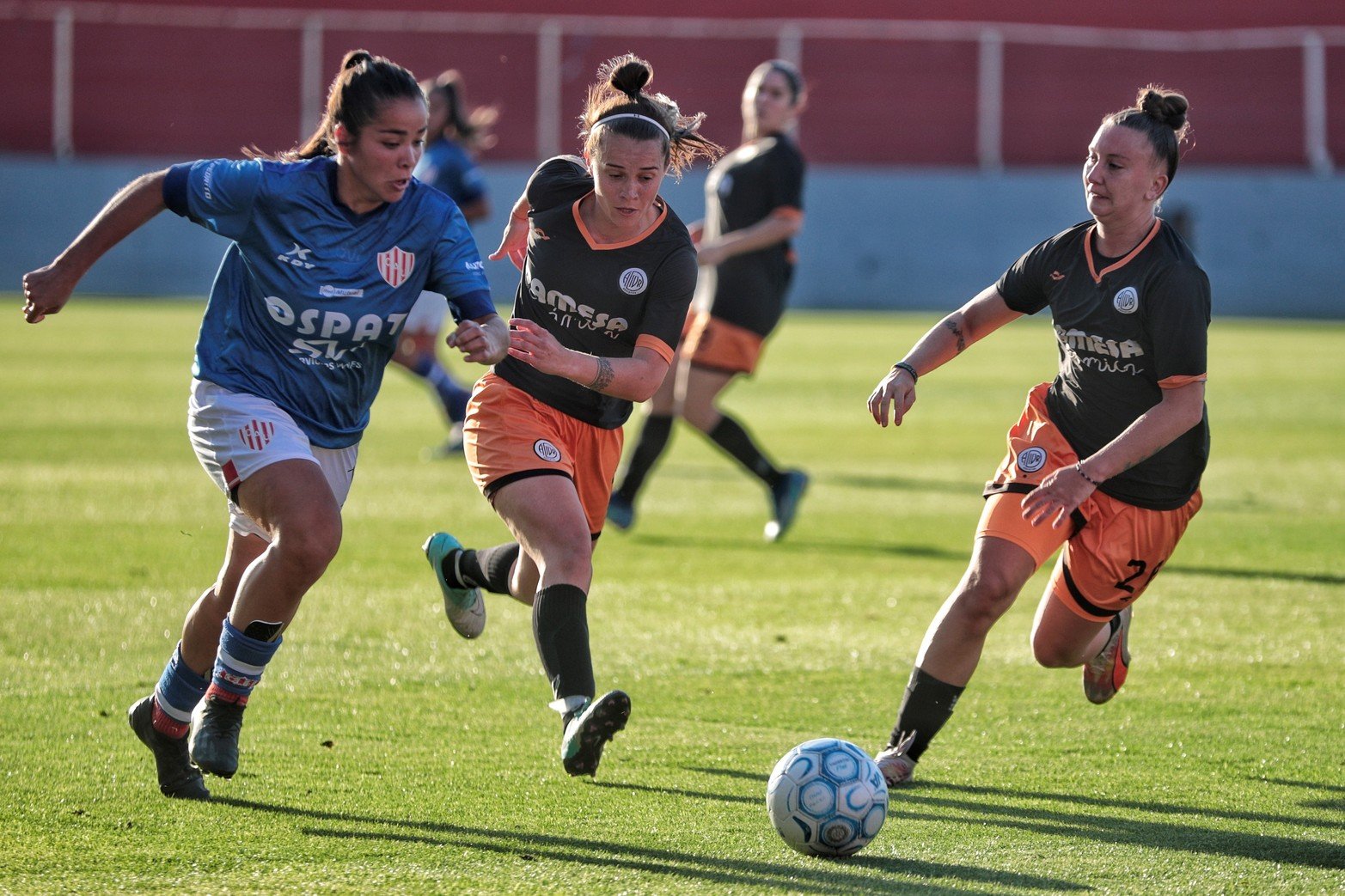 Unión revirtió la historia y es tricampeón de la Copa Santa Fe de fútbol femenino. El “Tate” venció a Adiur de Rosario por 6 a 1 en el 15 de Abril y volvió a levantar el título provincial.