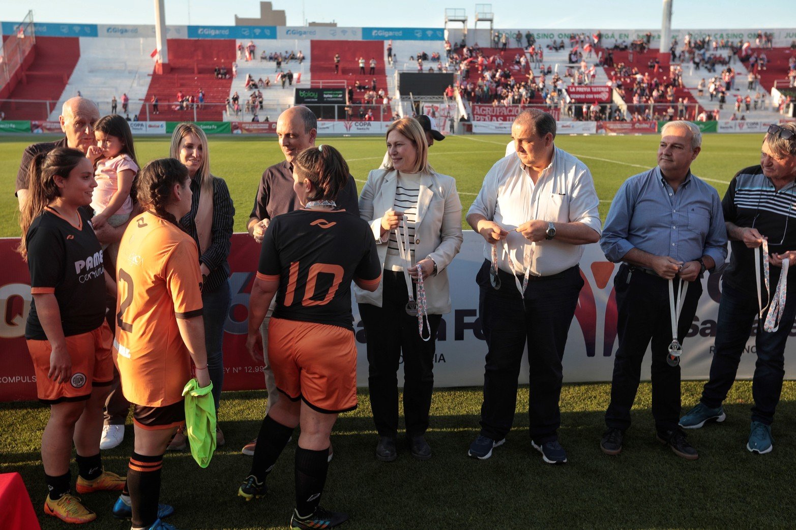 Unión revirtió la historia y es tricampeón de la Copa Santa Fe de fútbol femenino. El “Tate” venció a Adiur de Rosario por 6 a 1 en el 15 de Abril y volvió a levantar el título provincial.