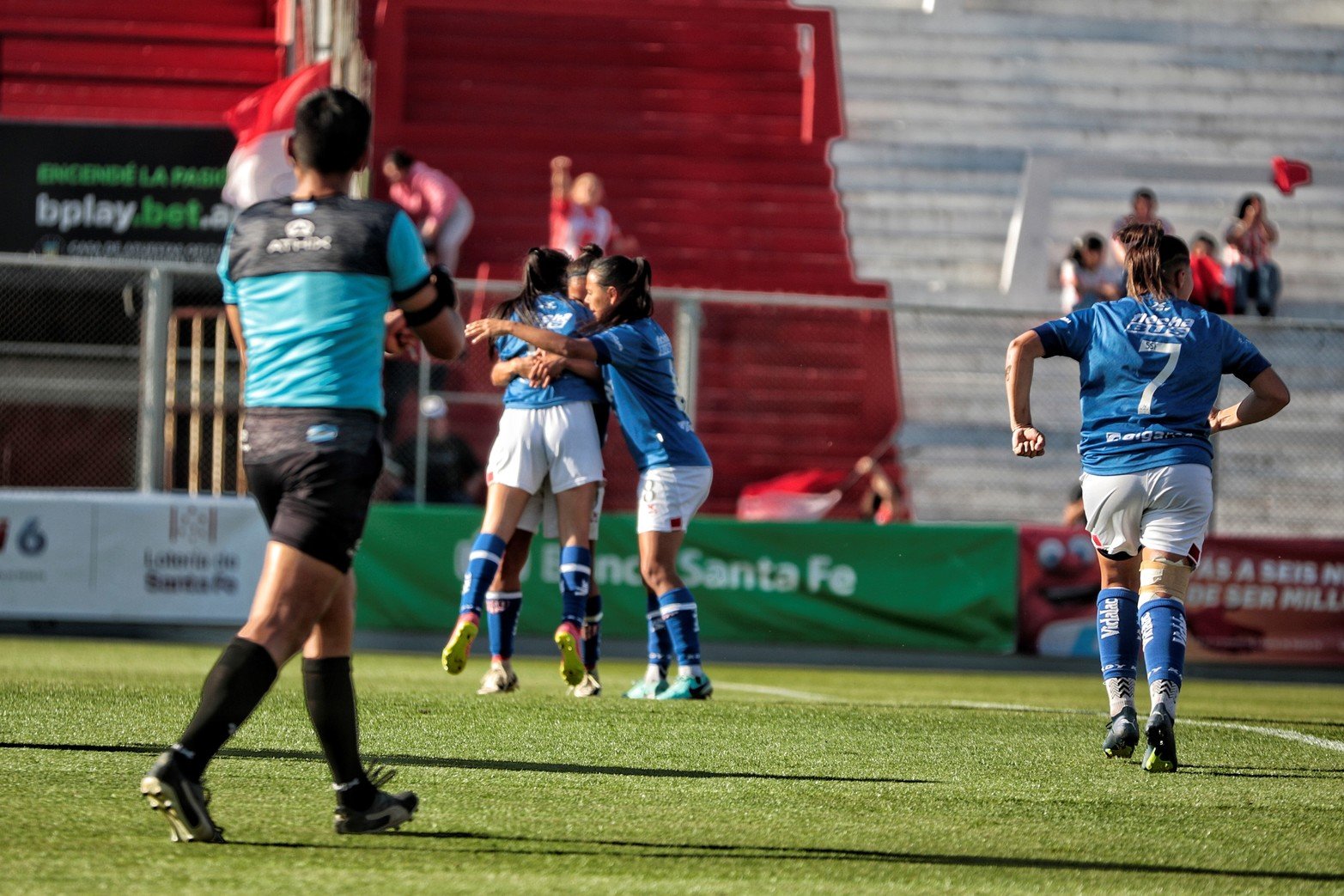 Unión revirtió la historia y es tricampeón de la Copa Santa Fe de fútbol femenino. El “Tate” venció a Adiur de Rosario por 6 a 1 en el 15 de Abril y volvió a levantar el título provincial.