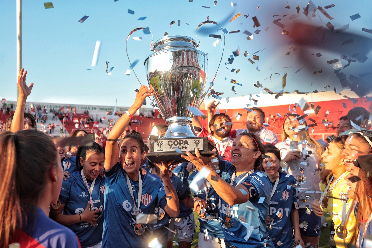 Unión revirtió la historia y es tricampeón de la Copa Santa Fe de fútbol femenino. El “Tate” venció a Adiur de Rosario por 6 a 1 en el 15 de Abril y volvió a levantar el título provincial.