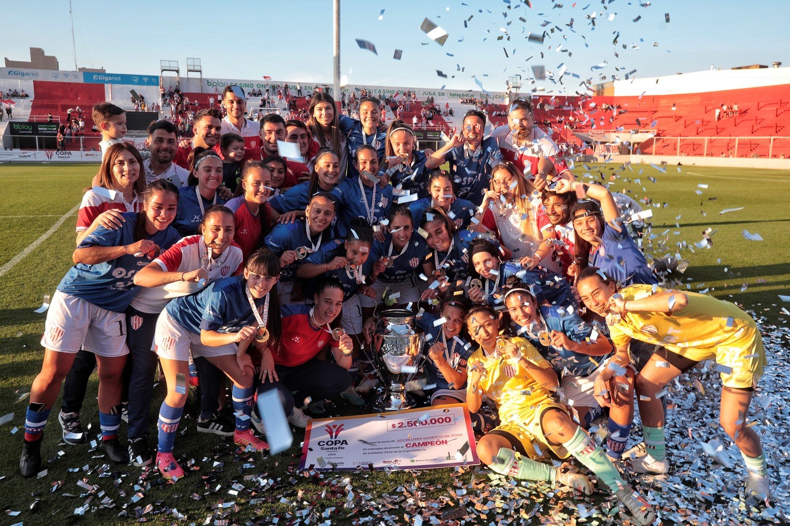 Unión revirtió la historia y es tricampeón de la Copa Santa Fe de fútbol femenino. El “Tate” venció a Adiur de Rosario por 6 a 1 en el 15 de Abril y volvió a levantar el título provincial.