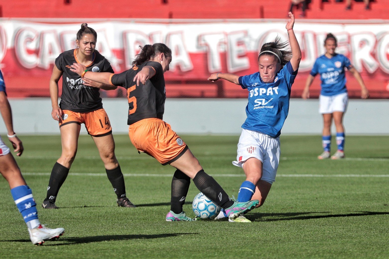 Unión revirtió la historia y es tricampeón de la Copa Santa Fe de fútbol femenino. El “Tate” venció a Adiur de Rosario por 6 a 1 en el 15 de Abril y volvió a levantar el título provincial.