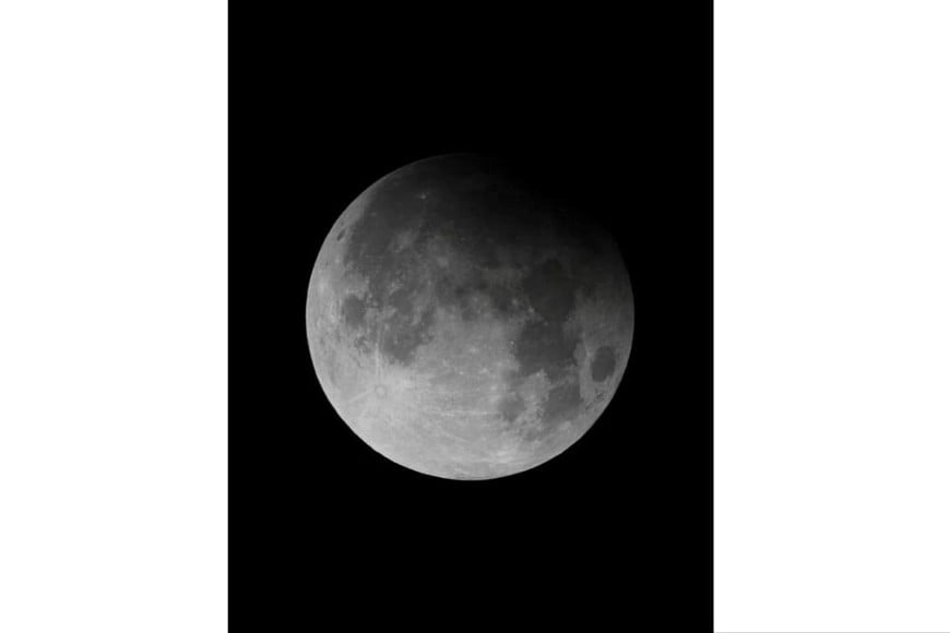 Este tipo de eclipse, llamado penumbral, es más sutil que un eclipse total. Gentileza: CODE