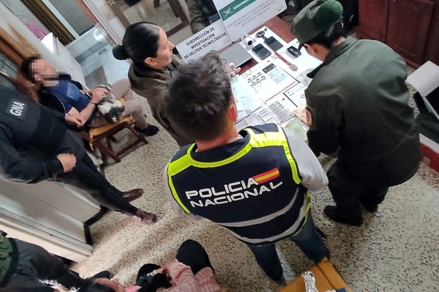 Operación KAERB "Quiebre" de la policía federal.