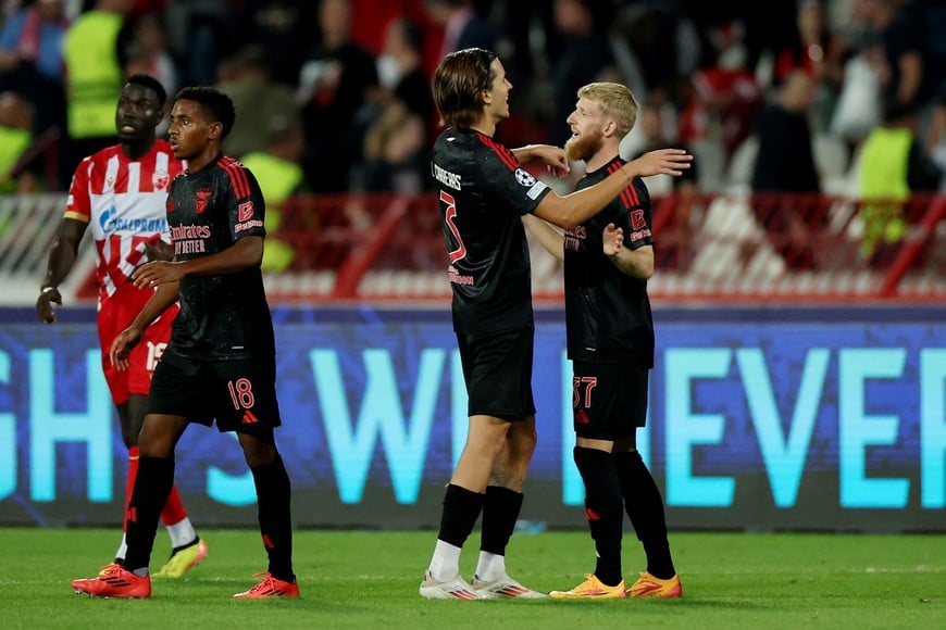 Soccer Football - Champions League - Crvena Zvezda v Benfica - Rajko Mitic Stadium, Belgrade, Serbia - September 19, 2024
Benfica's Alvaro Fernandez and Jan-Niklas Beste celebrate after the match REUTERS/Marko Djurica