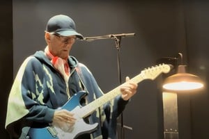 Eric Clapton durante su concierto en Vélez Sarsfield