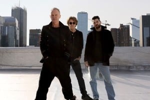 Sting 3.0: el británico girará en formato de trío junto al eximio guitarrista Dominic Miller y el virtuoso baterista Chris Maas.