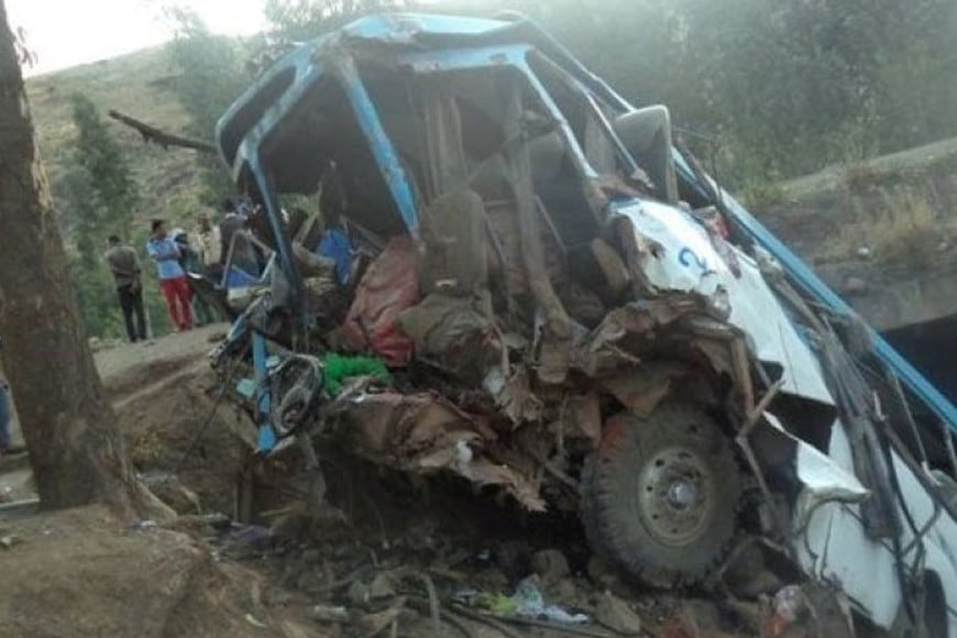 Así quedó el colectivo tras el accidente.