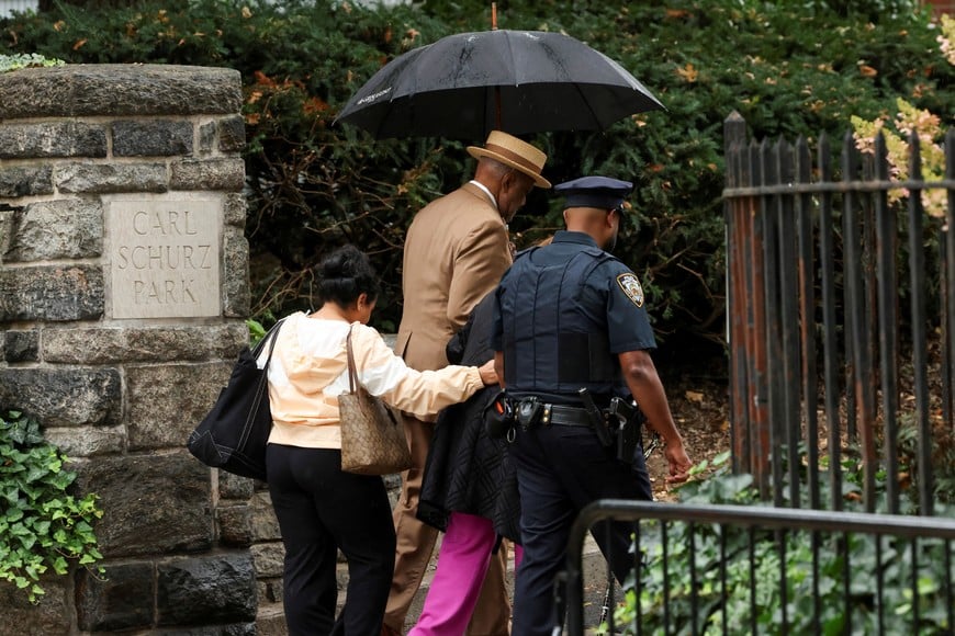 Hazel Dukes arrives at Gracie Mansion, the official residence of New York City Mayor Eric Adams, amid reports that he will be charged with federal crimes in New York City, U.S., September 26, 2024. REUTERS/Caitlin Ochs