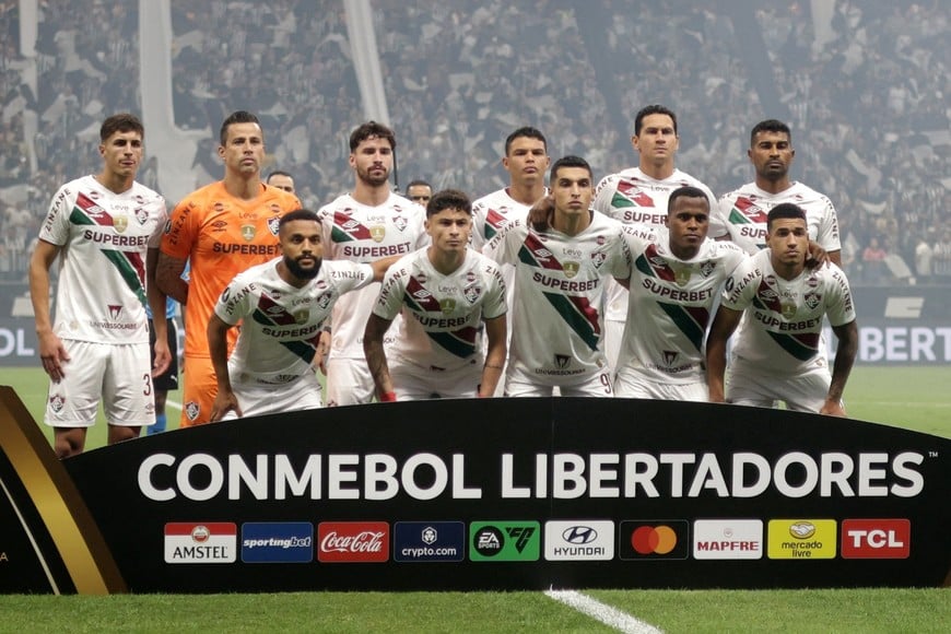 Copa Libertadores - Quarter finals - Second Leg - Atletico Mineiro v Fluminense - Arena MRV, Belo Horizonte, Brazil - September 25, 2024
Fluminense players pose for a team group photo before the match REUTERS/Cris Mattos