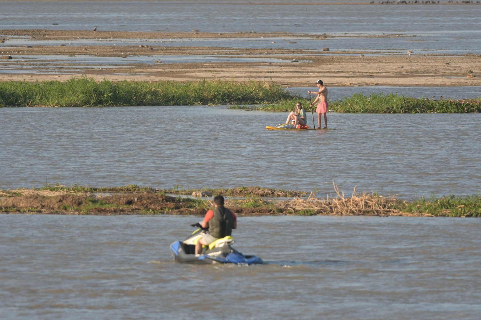 La laguna estuvo concurrida en la tarde primaveral