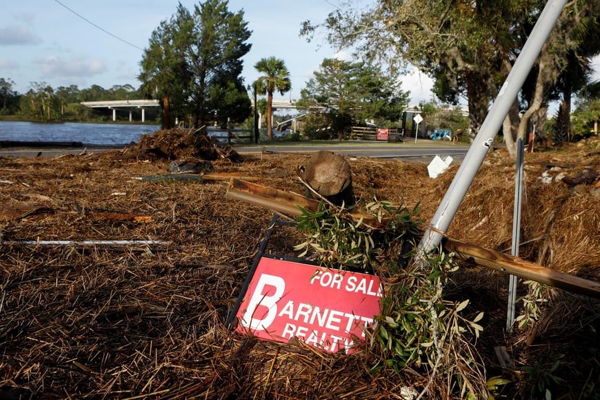 Debris is pictured after Hurricane Helene made landfall overnight, in Steinhatchee, Florida, U.S., September 27, 2024. REUTERS/Octavio Jones