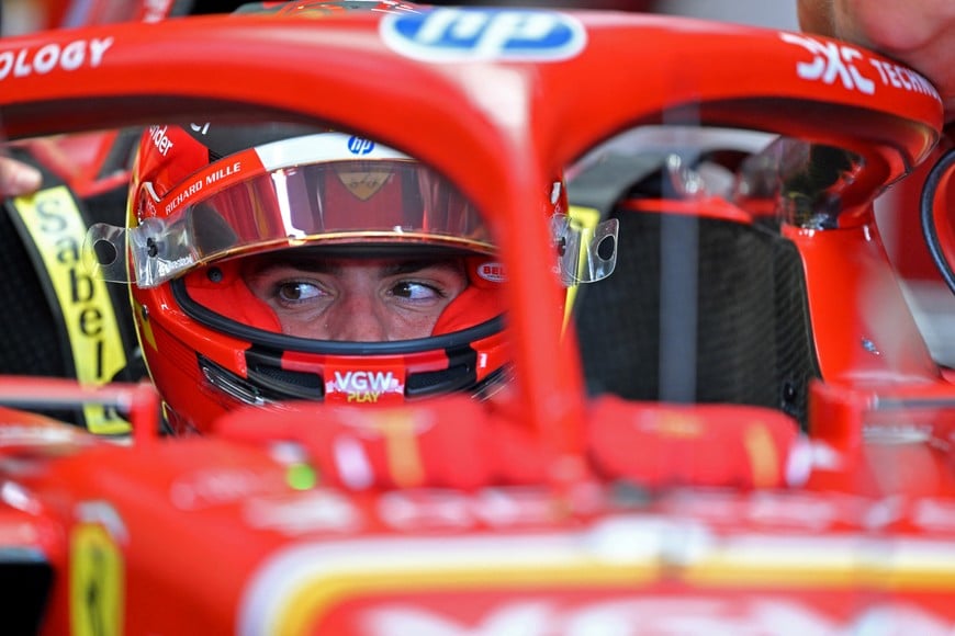 Formula One F1 - Singapore Grand Prix - Marina Bay Street Circuit, Singapore - September 20, 2024
Ferrari's Carlos Sainz Jr. ahead of practice REUTERS/Caroline Chia