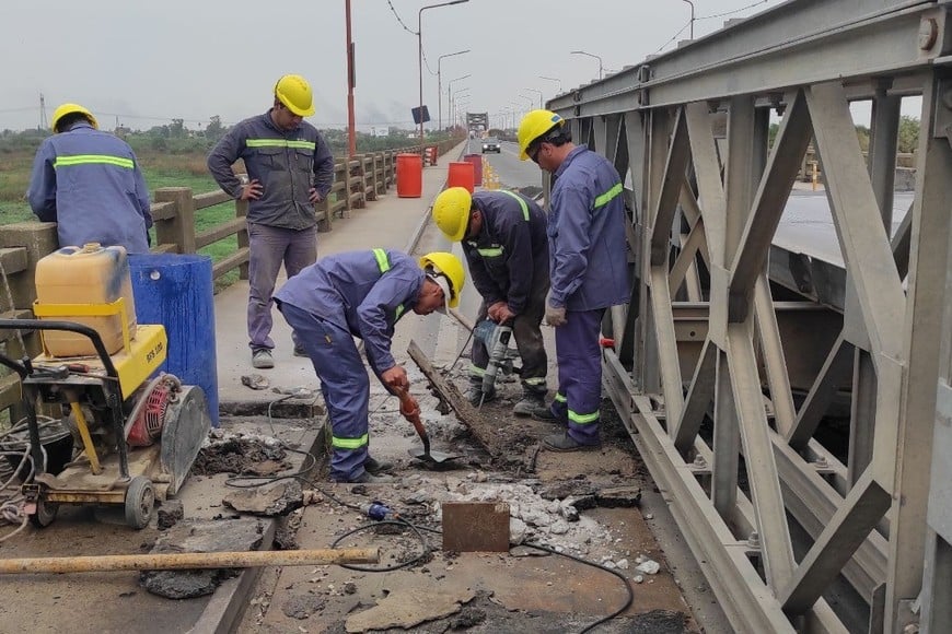 Imagen ilustrativa. Trabajos de reparación sobre el sector del puente Bailey. Crédito: Vialidad Nacional