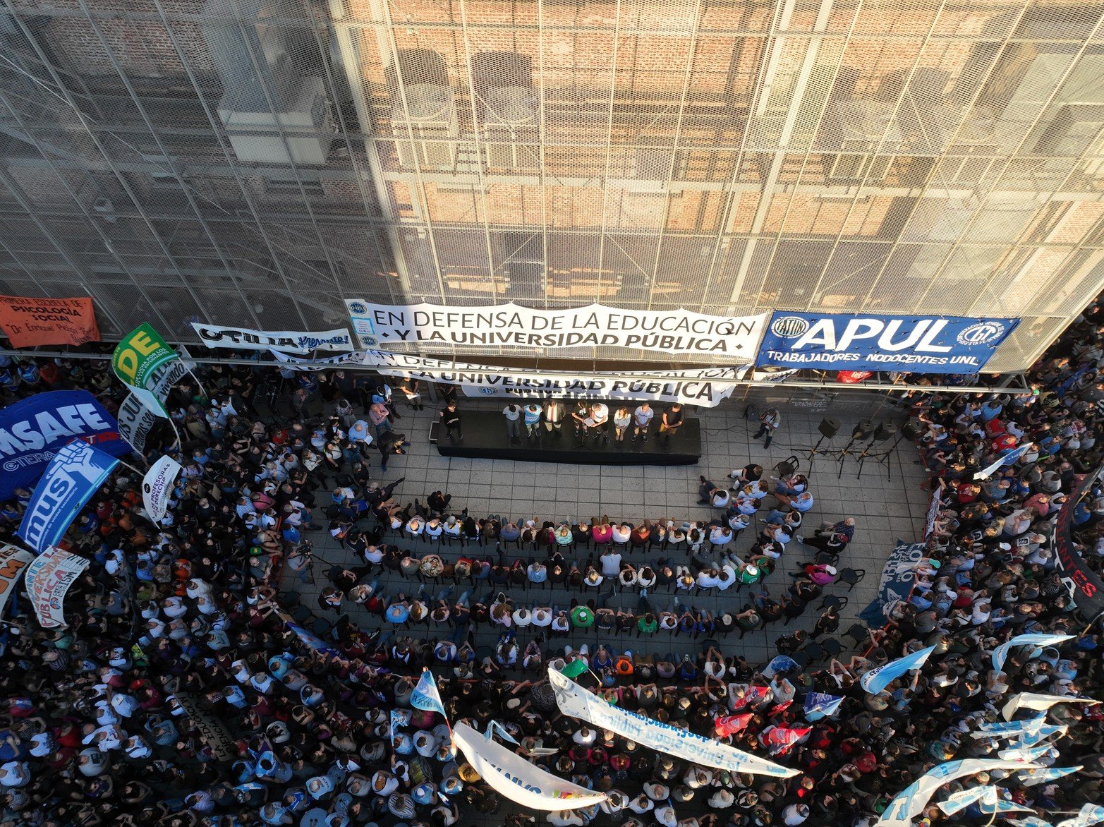 El acto se desarrolló en la explanada de El Molino