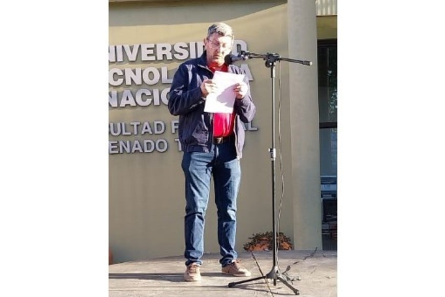 Daniel Lazzaroni: “No podemos prescindir de la educación pública ni permitir mayor deterioro de la misma”.