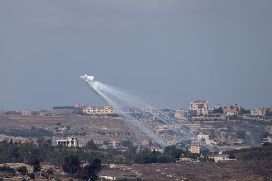 Artillery is fired by the Israeli army into Lebanon, amid cross-border hostilities between Hezbollah and Israel, as seen from Jish, northern Israel October 2, 2024. REUTERS/Jim Urquhart