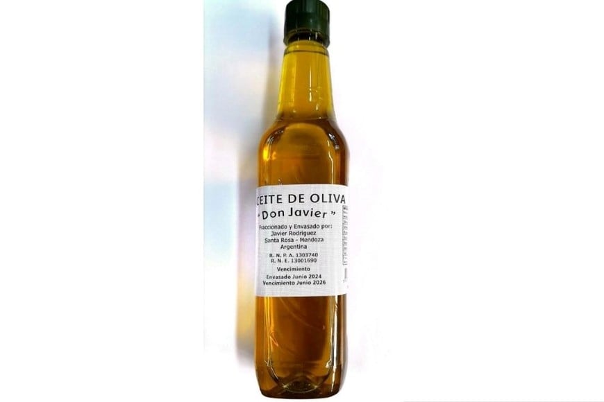 Aceite de Oliva; marca Don Javier; Fraccionado y Envasado por: Javier Rodriguez; Santa Rosa, Mendoza.