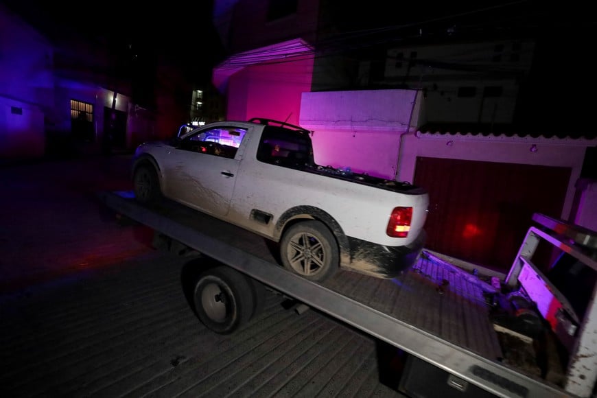 A pick-up truck is transported from the scene where Alejandro Arcos, the mayor of Chilpancingo,  was killed, in Chilpancingo, Guerrero state, Mexico October 6, 2024. REUTERS/Oscar Guerrero