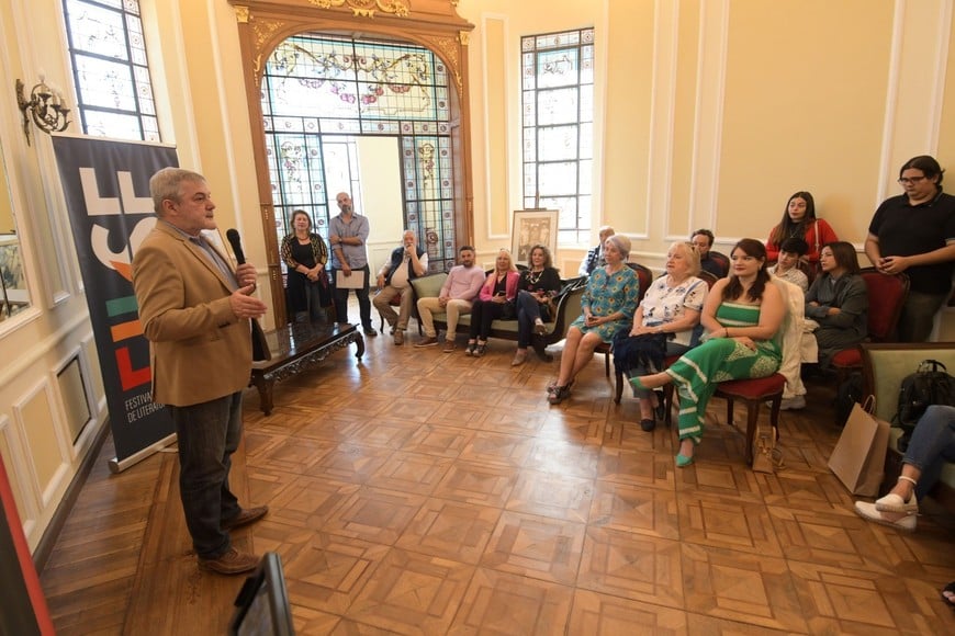 Inauguración. El viernes 4, en Casa de la Cultura, organizadores, autoridades e invitados comenzaron a vivir un fin de semana con la mejor literatura de Santa Fe.