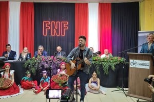 Marcos Castelló hizo una previa musical al finalizar la conferencia de prensa.