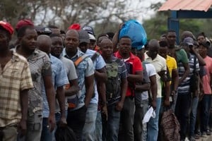 Muchos haitianos abandonan su país debido a la crisis política y social que vive esa nación. Imagen de archivo.