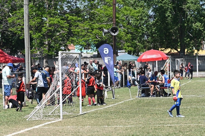 Éxito del torneo de fútbol infantil. Crédito: Flavio Raina