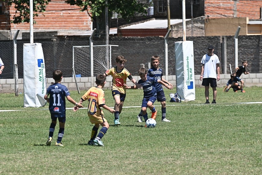 Éxito del torneo de fútbol infantil. Crédito: Flavio Raina