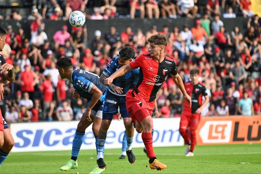 El Sabalero no tiene chances de jugar la primera final por el ascenso. Crédito: José Almeida