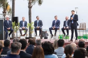 En Bella Vista, Corrientes, fue la primera cita de los mandatarios para poner las bases de la Región Litoral que este miércoles tendrá la firma del acta inicial. Foto: El Litoral