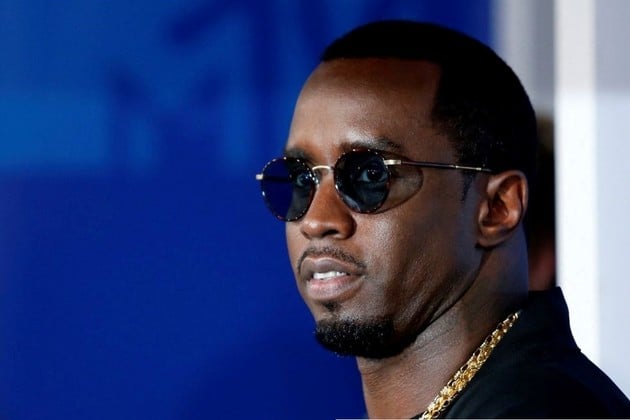 Acusan a Sean "Diddy" Combs de abusar de un joven de 16 años 