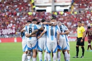 Tras el empate ante Venezuela, Argentina recibe a Bolivia en el Monumental. 