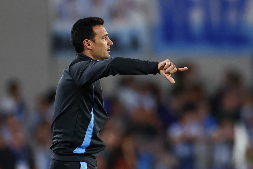 Soccer Football - World Cup - South American Qualifiers - Argentina v Bolivia - Estadio Mas Monumental, Buenos Aires, Argentina - October 15, 2024
Argentina coach Lionel Scaloni REUTERS/Agustin Marcarian