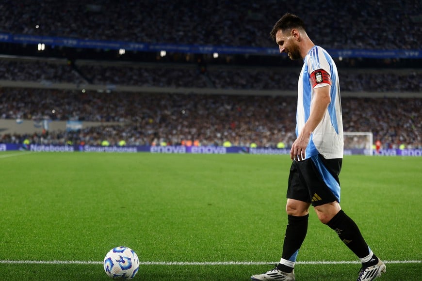 Soccer Football - World Cup - South American Qualifiers - Argentina v Bolivia - Estadio Mas Monumental, Buenos Aires, Argentina - October 15, 2024
Argentina's Lionel Messi with the match ball after the match after completing his hat-trick REUTERS/Matias Baglietto