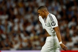 Soccer Football - LaLiga - Real Madrid v Villarreal - Santiago Bernabeu, Madrid, Spain - October 5, 2024
Real Madrid's Kylian Mbappe reacts REUTERS/Susana Vera