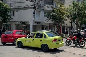 Proponen un estudio para semaforizar un tramo de calle Francia.