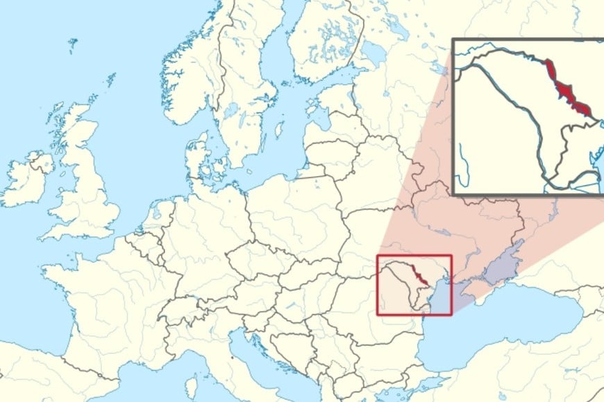 La región de Transnistria, enclave estratégico, en rojo dentro de Moldavia.