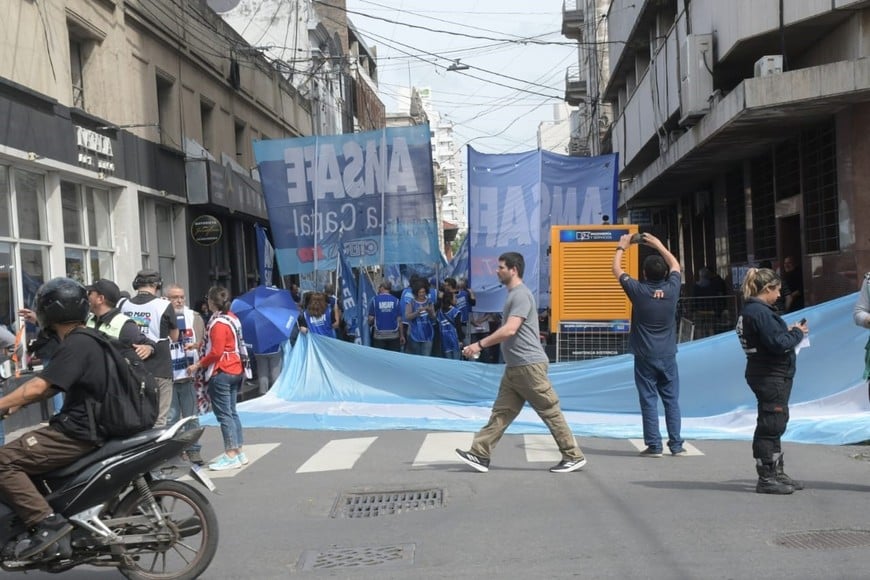 Manifestación este viernes por la mañana. Crédito: Guillermo Di Salvatore