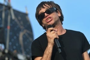 Joaquín Levinton, cantante de Turf, actuando en el Harlem Festival.